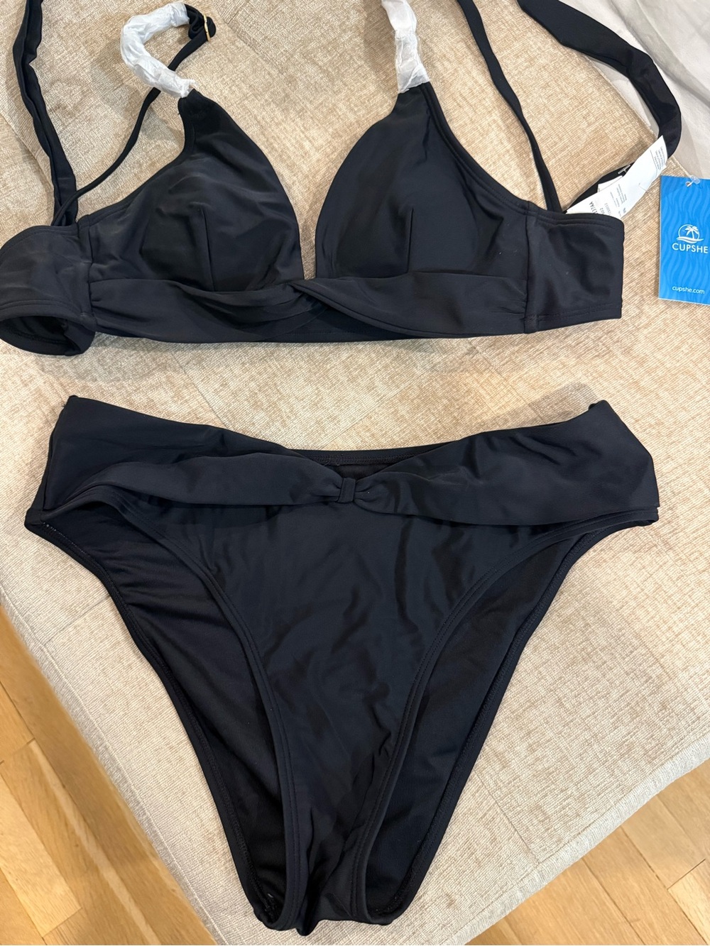 Cupshe Black Twist-Front Two-Piece Bikini Set